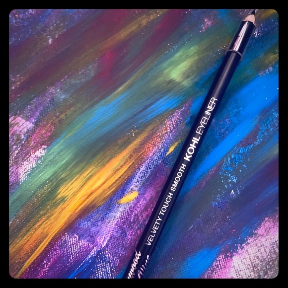Velvety touch smooth kohl eyeliner - Picture 1 of 1